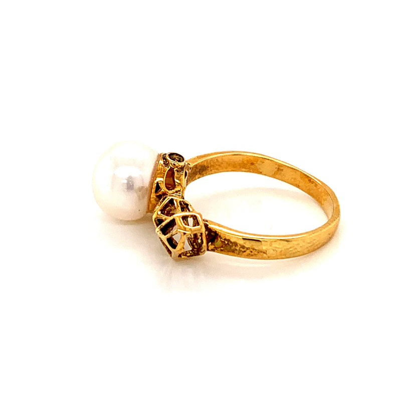 White pearl ring