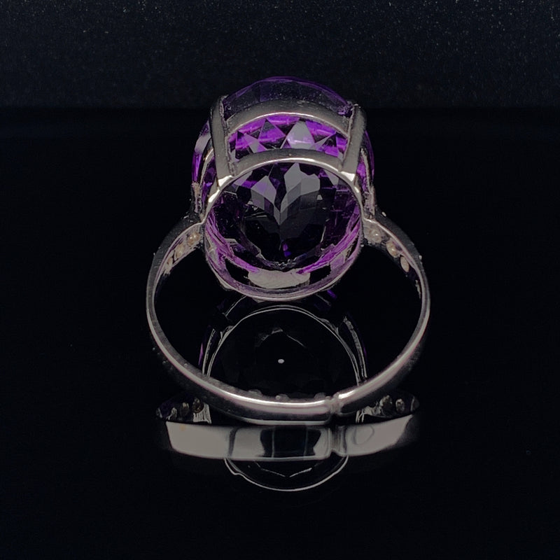 Amethyst and White Sapphire 18k White Gold Ring