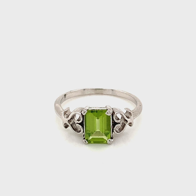 Peridot 925 Silver Ring