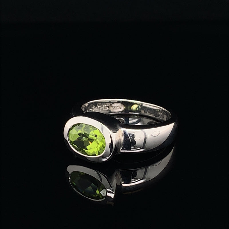 Peridot 925 Silver Ring