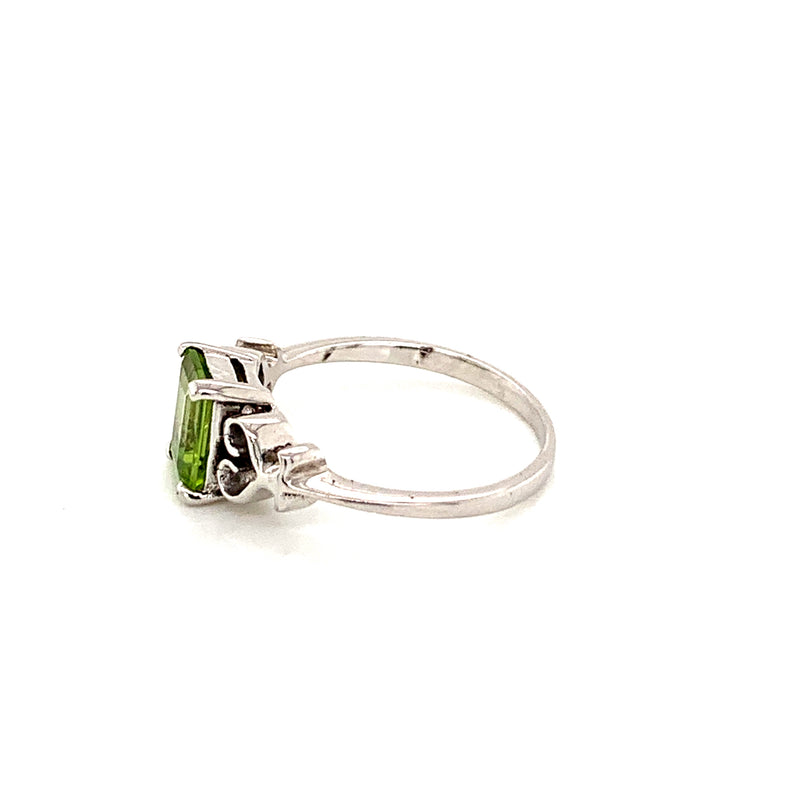 Peridot 925 Silver Ring