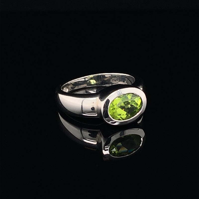 Peridot 925 Silver Ring