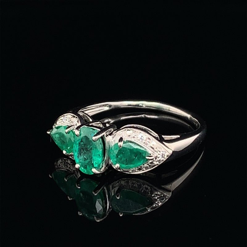 Emerald Set In With Diamonds 925 Silver Ring