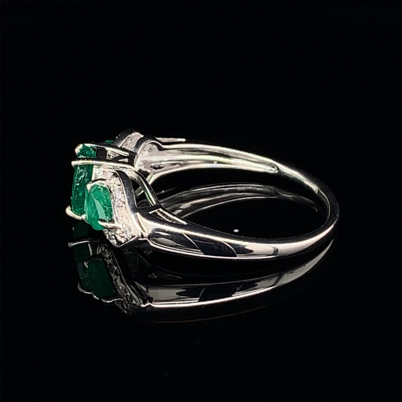 Emerald Set In With Diamonds 925 Silver Ring